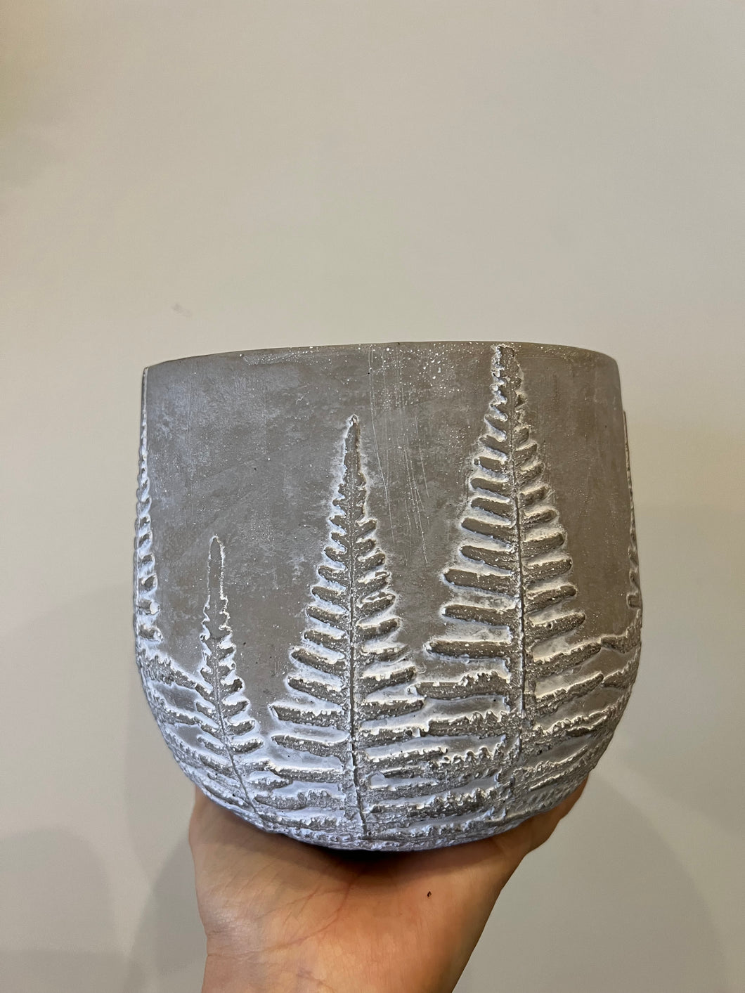 Concrete pot