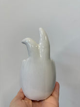 Load image into Gallery viewer, Bunny pot
